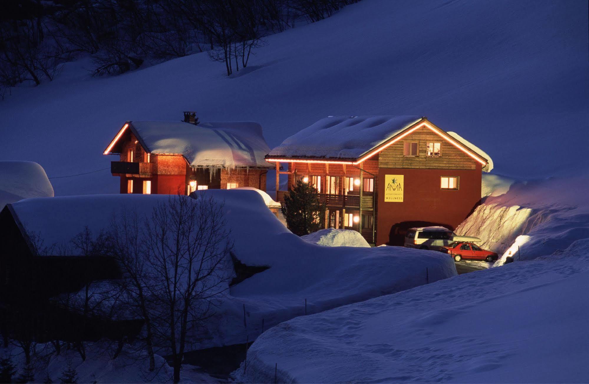Haus Anna Apartments Langen am Arlberg Exteriér fotografie