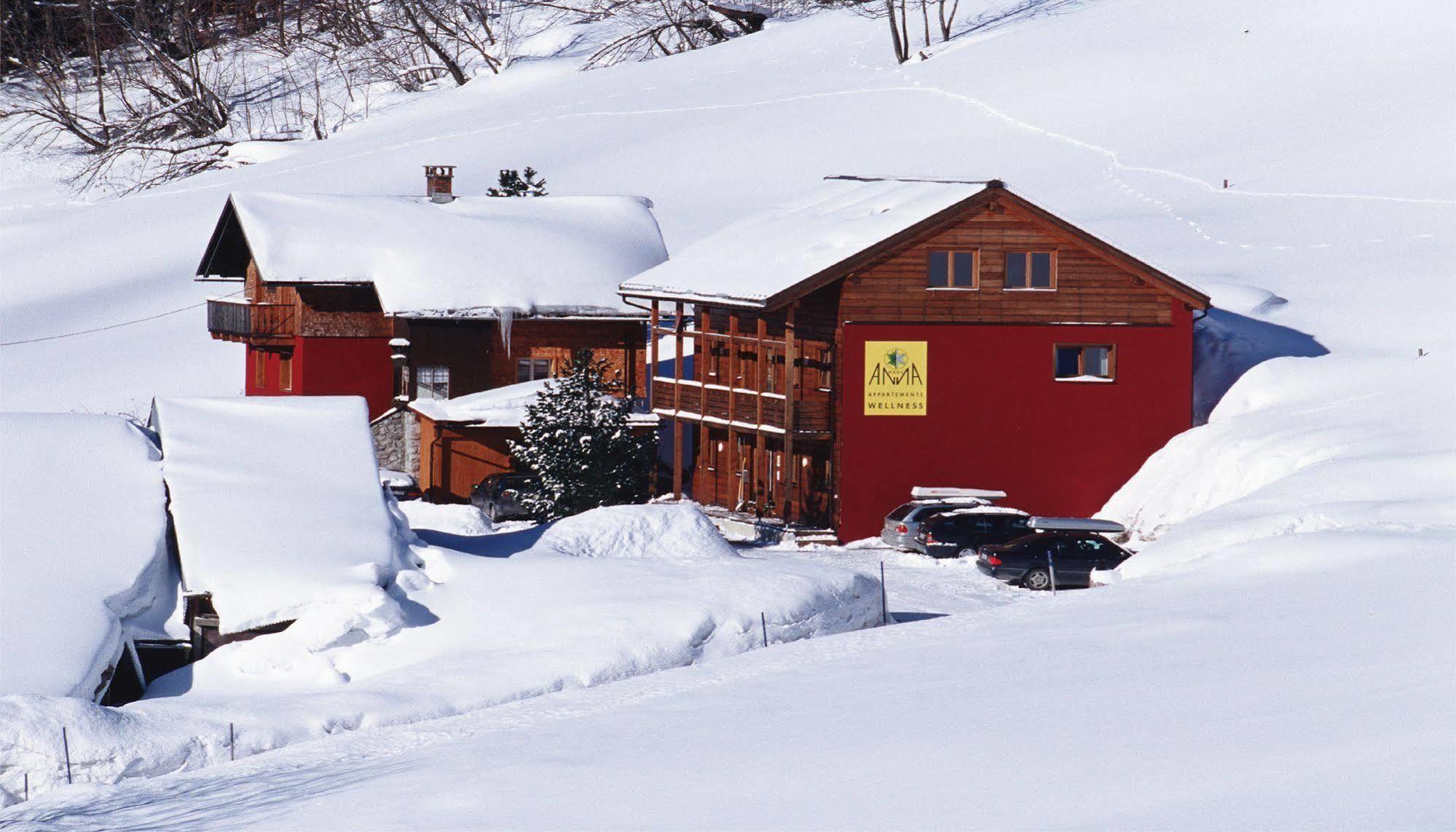 Haus Anna Apartments Langen am Arlberg Exteriér fotografie